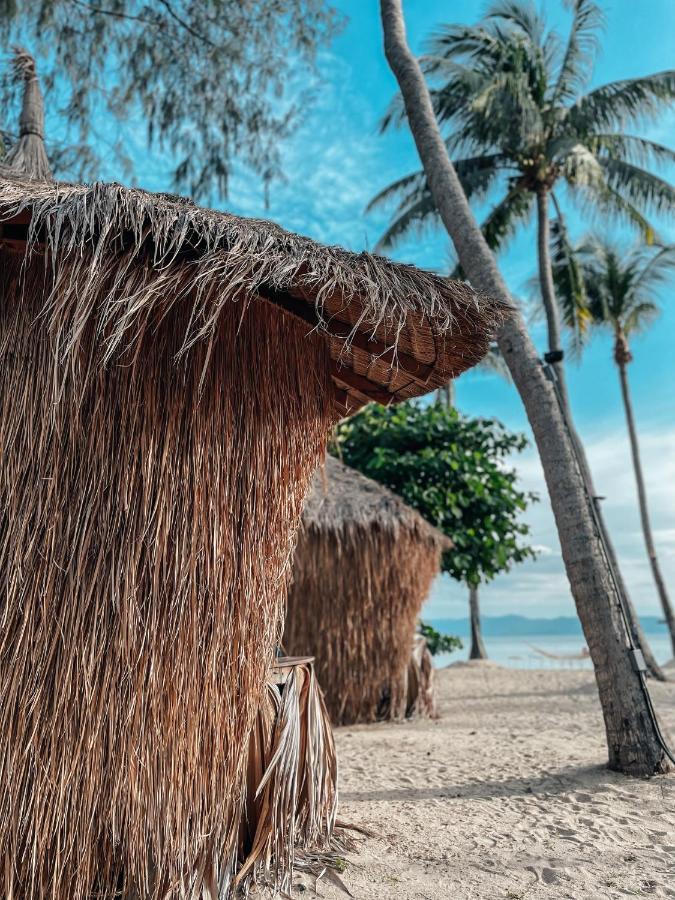 Sea Love Beach Bar & Bungalows Baan Tai Exterior foto